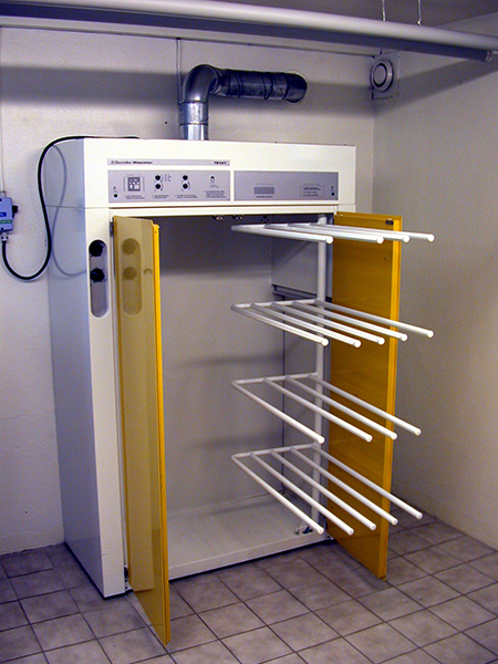 Drying cabinets